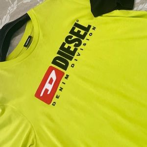 Diesel tshirt size small fits a little big perfect condition
